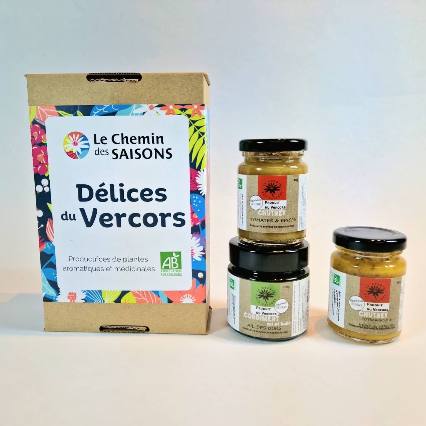 un coffret avec 3 tartinade pour un apéro original. idée de cadeau idéale : locale, bio, fait maison